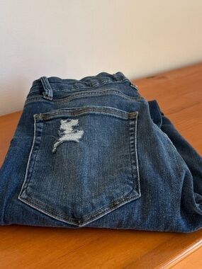 Good American Dark Blue Skinny Jeans with Distressed Back Pocket